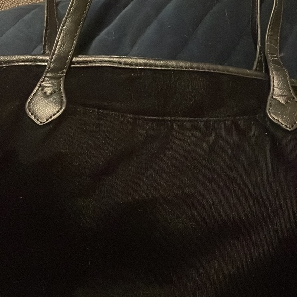 BLACK VELVET WITH SEQUIN EMBROIDERED TOTE BAG. - Picture 7 of 9